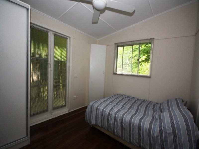 16 Barron Road, Margate QLD 4019