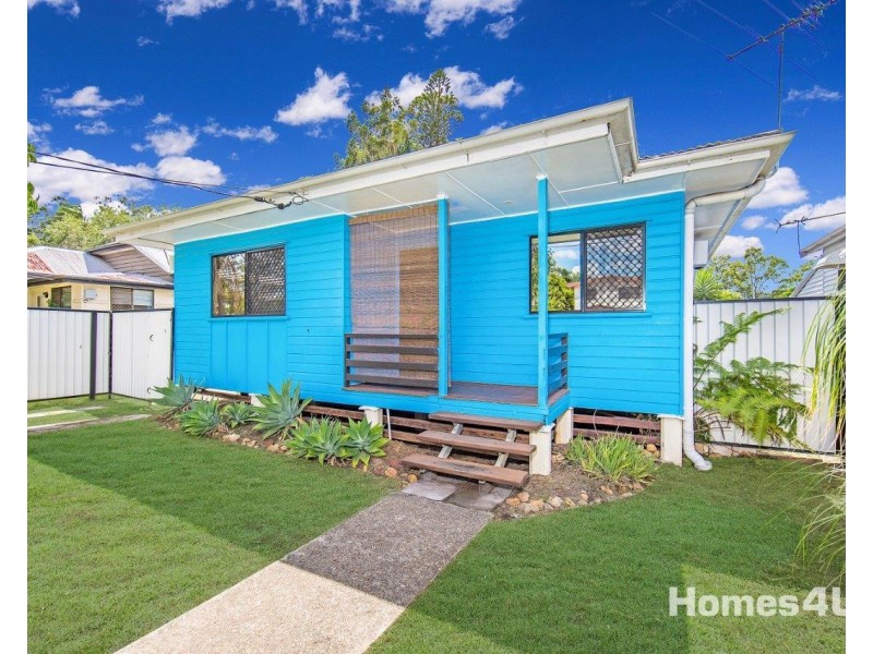 35 Yacht Street, Clontarf QLD 4019