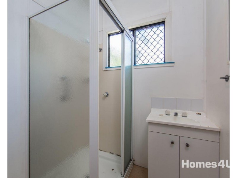 35 Yacht Street, Clontarf QLD 4019