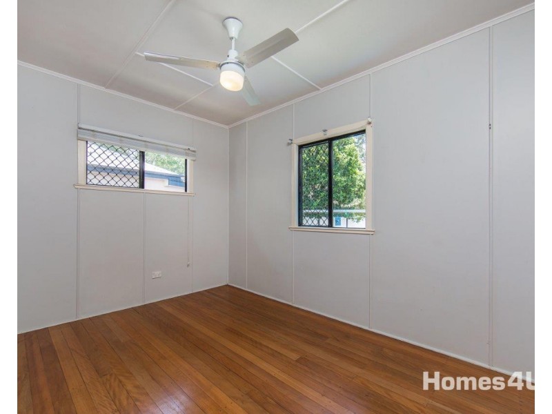 35 Yacht Street, Clontarf QLD 4019