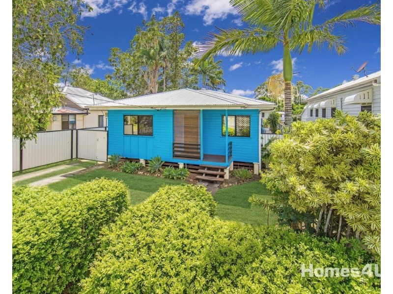 35 Yacht Street, Clontarf QLD 4019