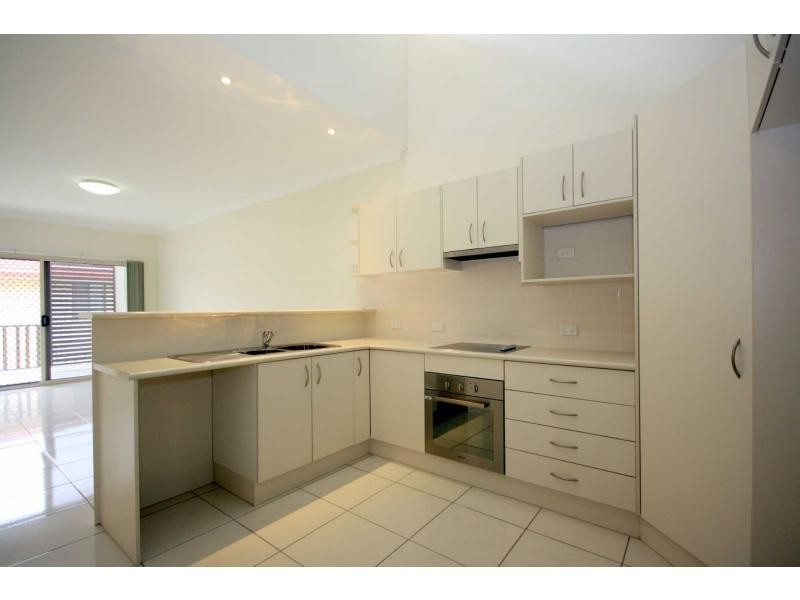 Unit 2/15 valerie Street, Clontarf QLD 4019