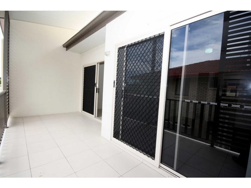 Unit 2/15 valerie Street, Clontarf QLD 4019
