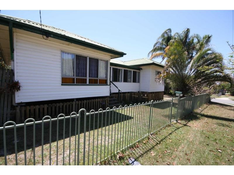 13 Scarborough Road, Redcliffe QLD 4020