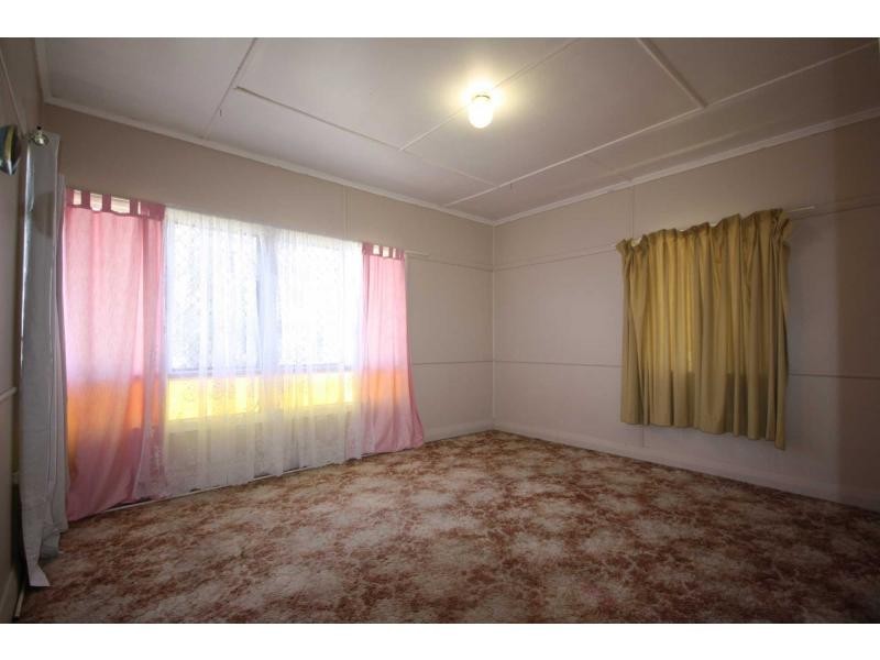 13 Scarborough Road, Redcliffe QLD 4020