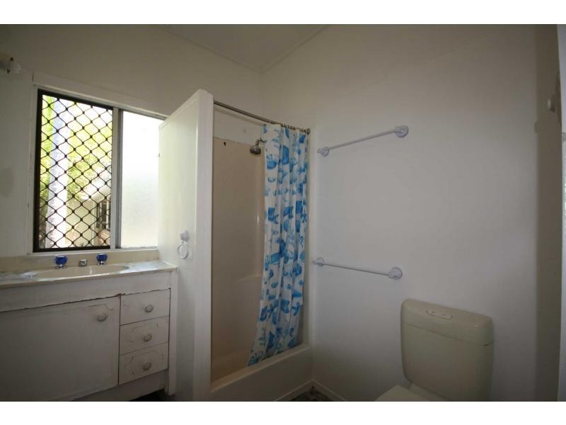 13 Scarborough Road, Redcliffe QLD 4020
