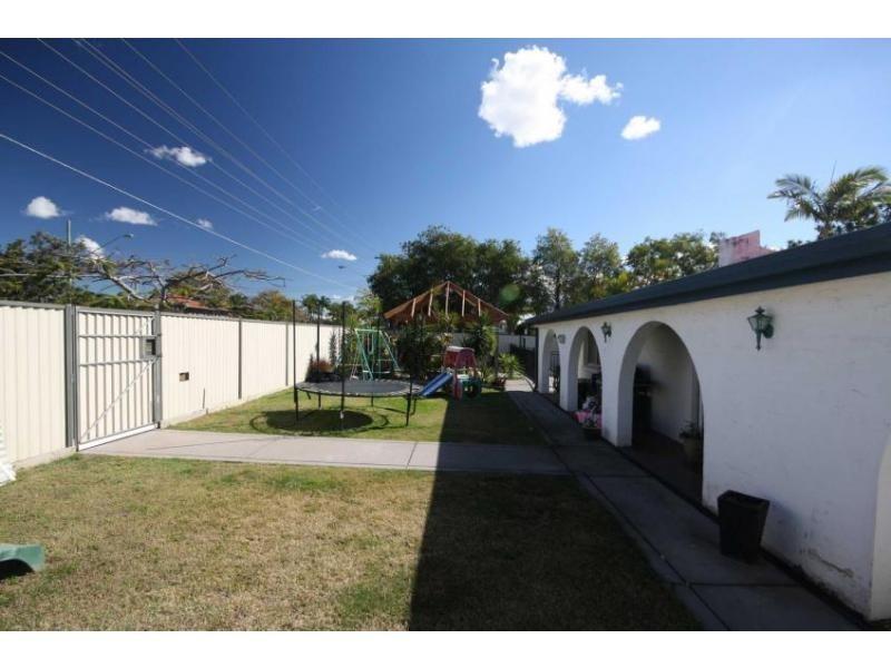 104 Klingner Road, Redcliffe QLD 4020