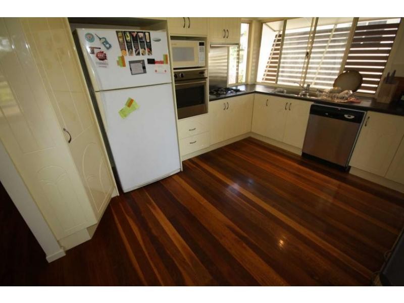 25 Thurecht Parade, Scarborough QLD 4020