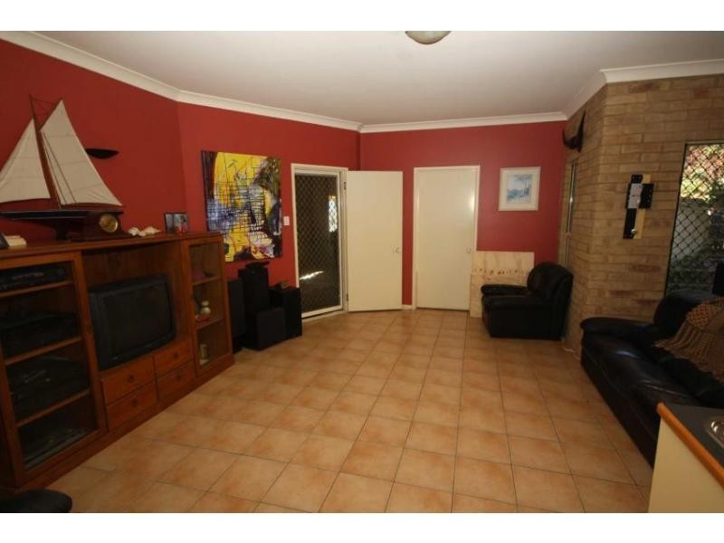 25 Thurecht Parade, Scarborough QLD 4020