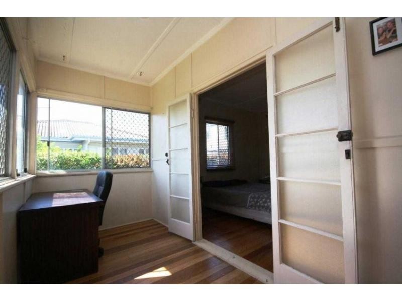 63 SYDNEY Street, Redcliffe QLD 4020