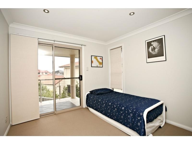 35 Aurora Place, Newport QLD 4020