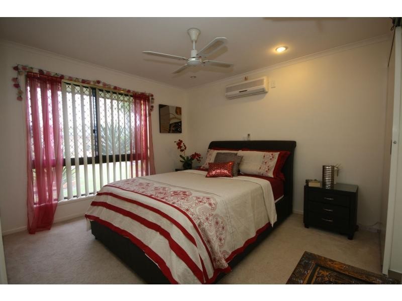 16 Hampshire Street, Kippa-ring QLD 4021