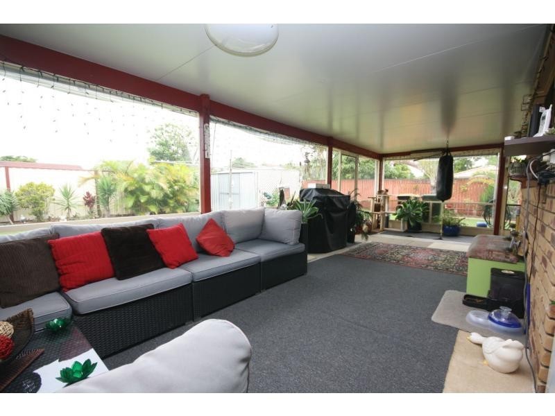 16 Hampshire Street, Kippa-ring QLD 4021