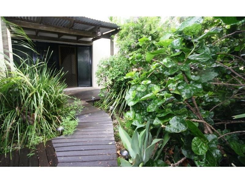 24b Deans Street, Clontarf QLD 4019