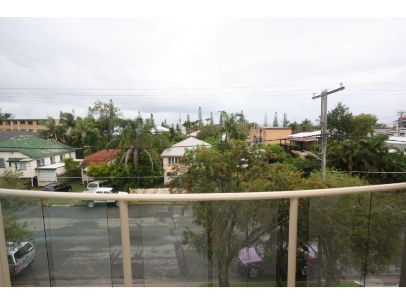 2/7 Sutton Street, Redcliffe QLD 4020