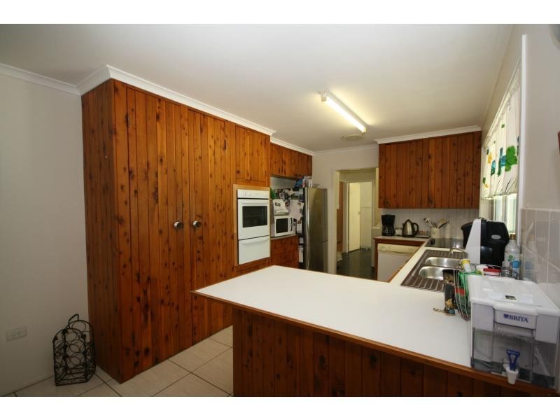 25 Arrakune Crescent, Kallangur QLD 4503