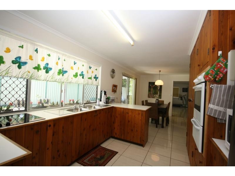 25 Arrakune Crescent, Kallangur QLD 4503