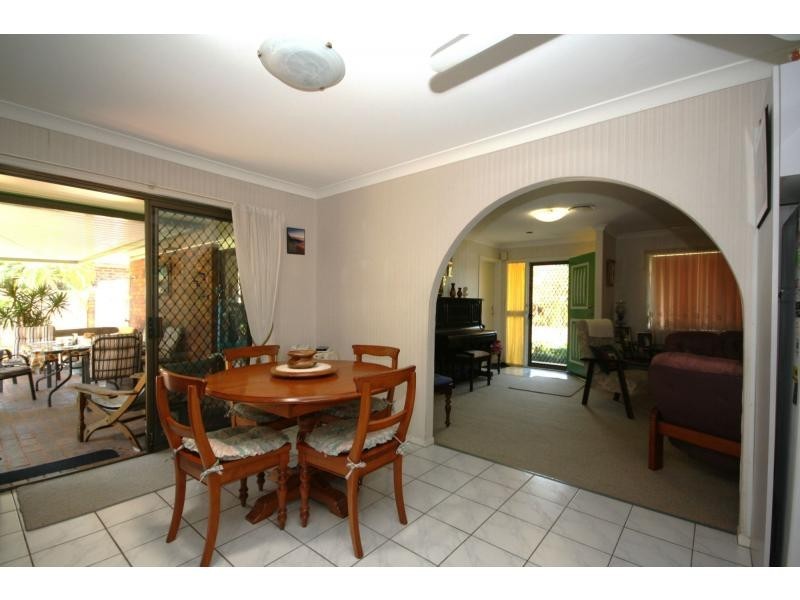 29 Beacon Crescent, Newport QLD 4020