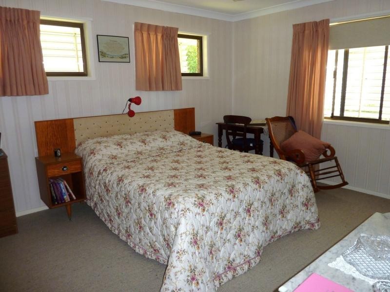 29 Beacon Crescent, Newport QLD 4020