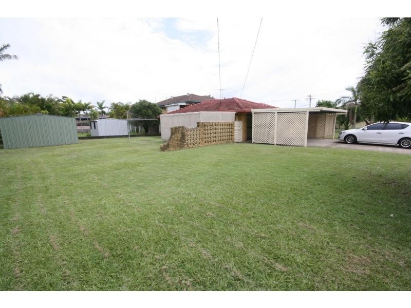 7 Williams Street, Redcliffe QLD 4020