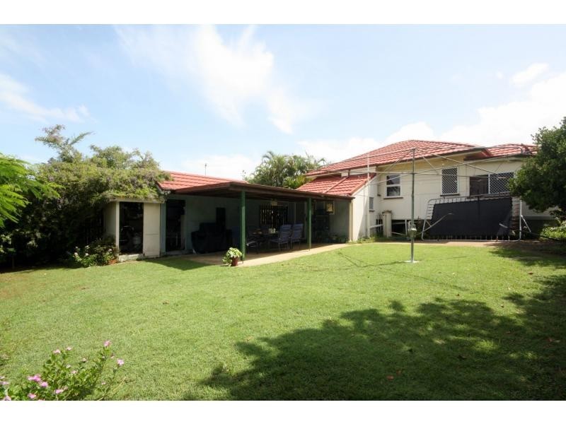 90 Thomas Street, Clontarf QLD 4019