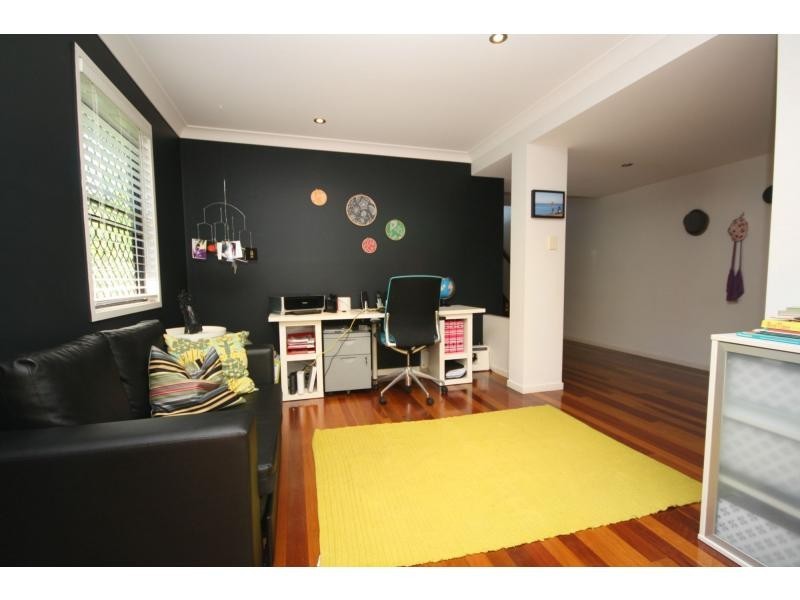 1/182 Prince Edward Parade, Scarborough QLD 4020