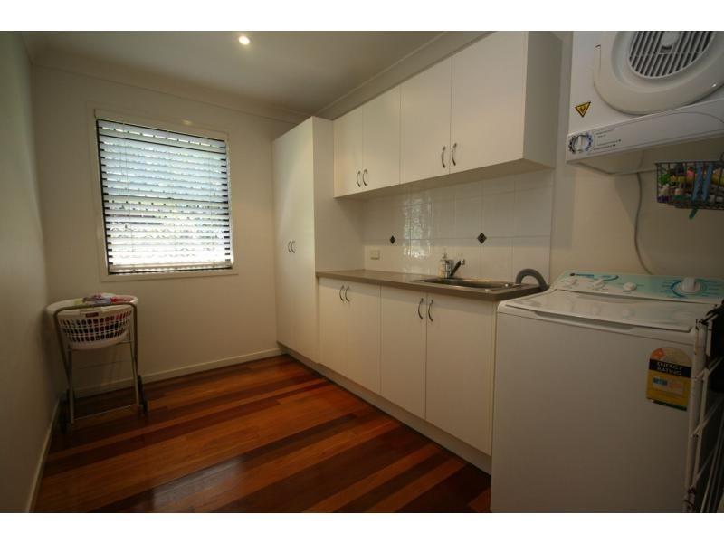 1/182 Prince Edward Parade, Scarborough QLD 4020