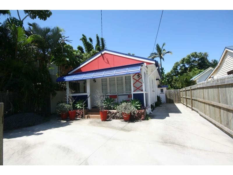 36 Donald Street, Woody Point QLD 4019