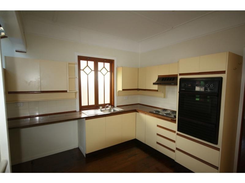 70 Dover Road, Margate QLD 4019