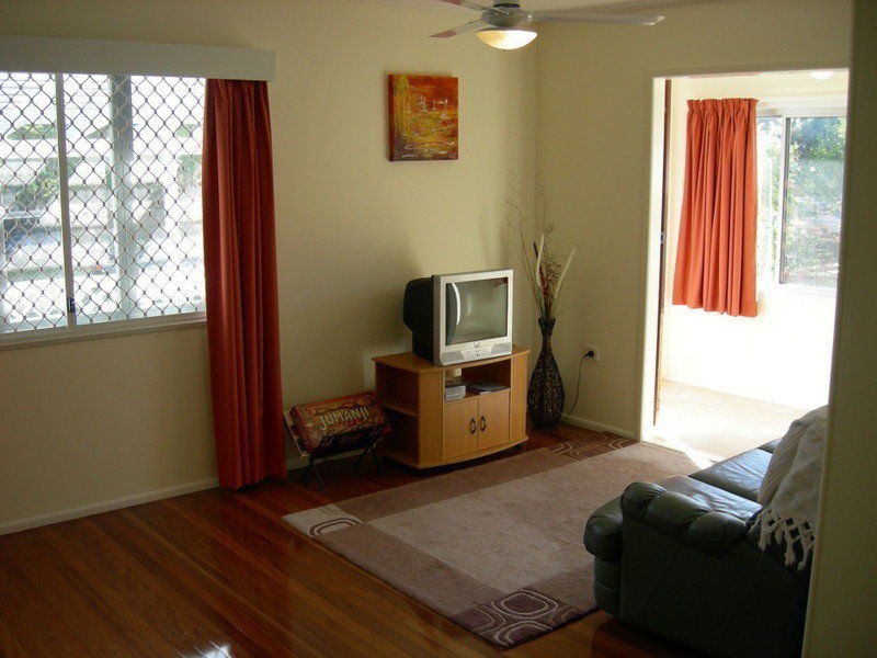13a Robertson Avenue, Margate QLD 4019