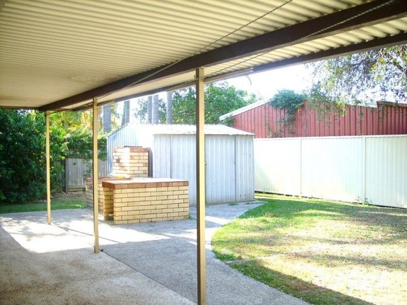 12 Matthew Street, Scarborough QLD 4020