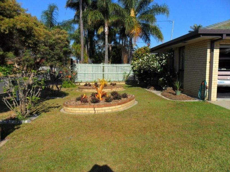 12 Matthew Street, Scarborough QLD 4020