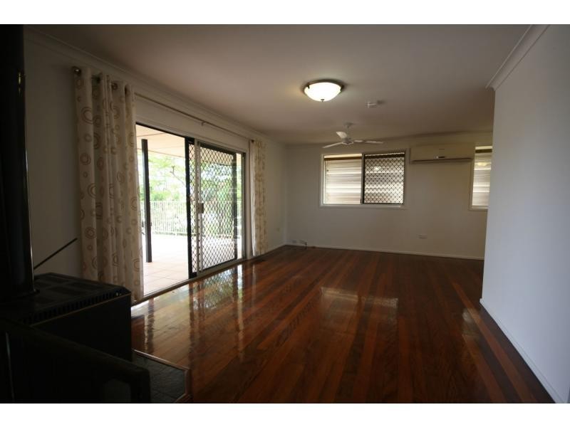 24a Deans Street, Clontarf QLD 4019