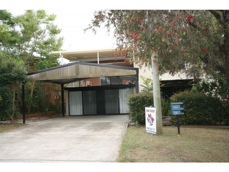 24a Deans Street, Clontarf QLD 4019