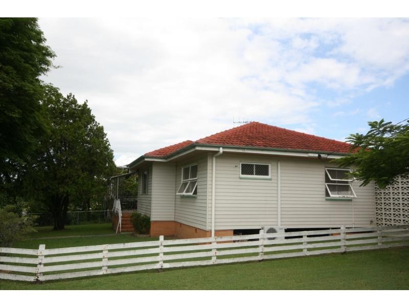 35 EWAN STREET, Margate QLD 4019
