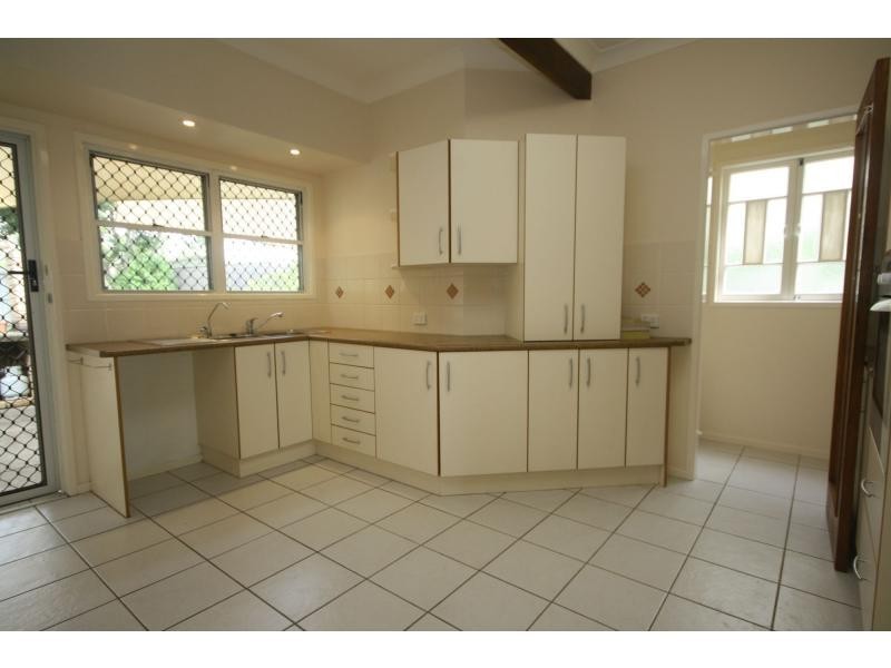 23 Louis Street, Redcliffe QLD 4020