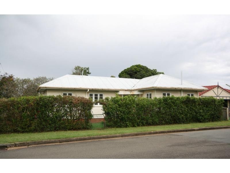 54 Arthur Street, Woody Point QLD 4019