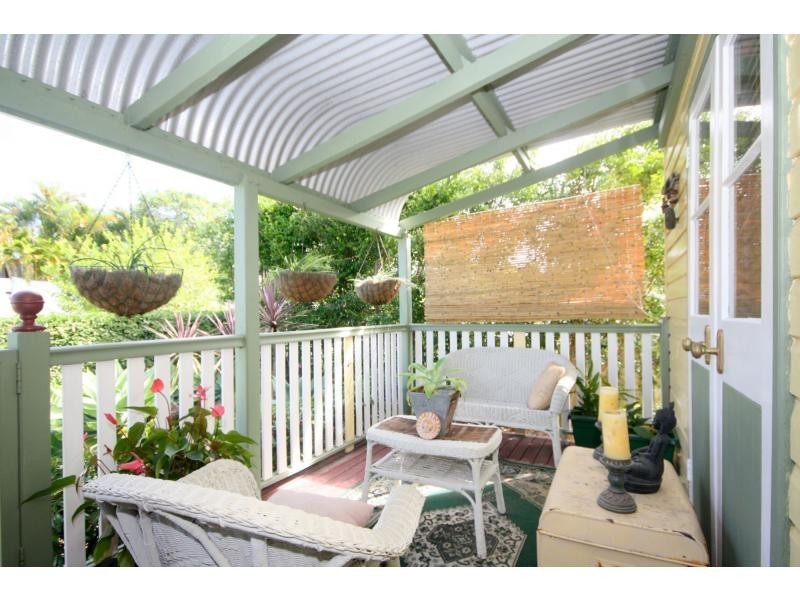 17 Long Street, Clontarf QLD 4019