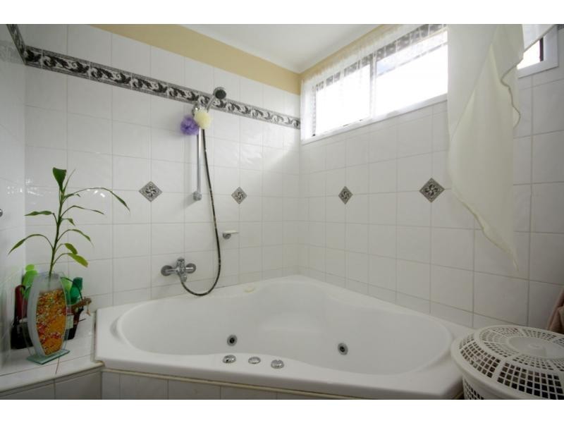 17 Long Street, Clontarf QLD 4019