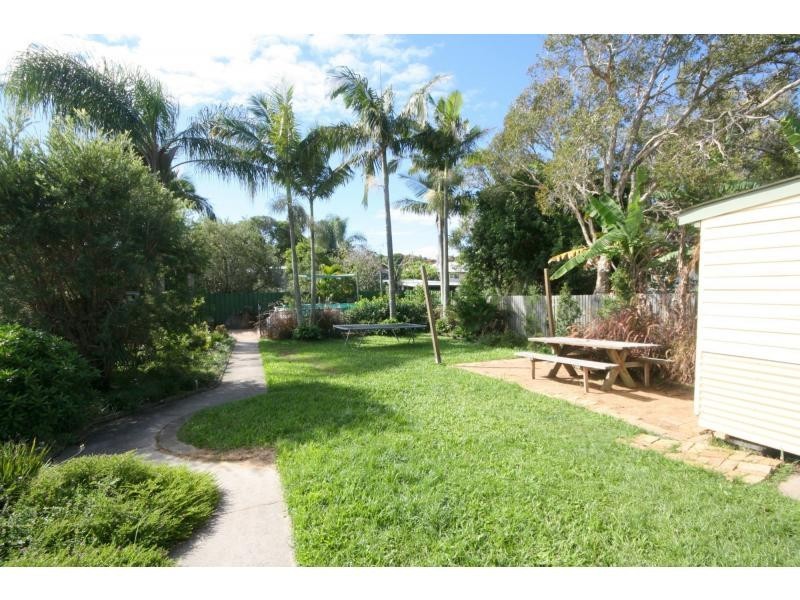 17 Long Street, Clontarf QLD 4019