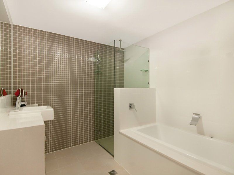 Sandstone Point QLD 4511