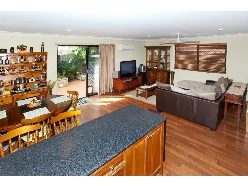 73 Hill Parade, Clontarf QLD 4019