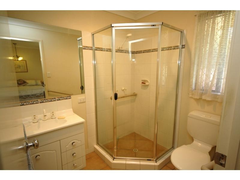 3A Hawthorne Street, Woody Point QLD 4019