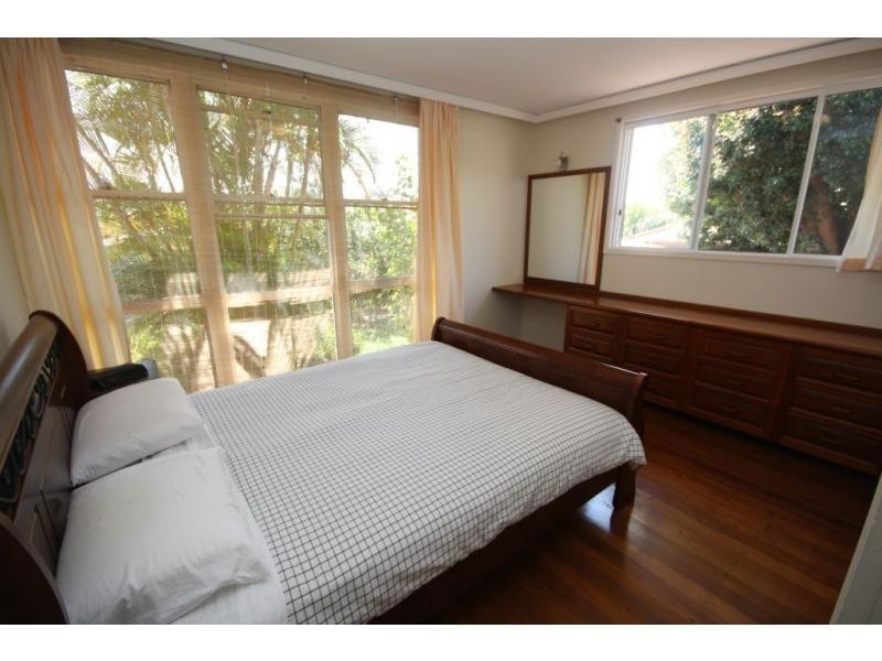 7 Buckley Street, Scarborough QLD 4020