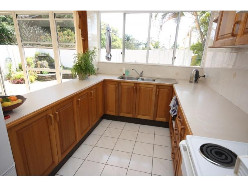 7 Buckley Street, Scarborough QLD 4020