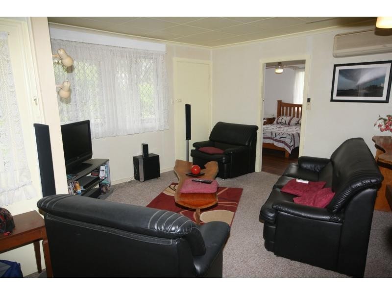 0037 Fernlea Avenue, Scarborough QLD 4020