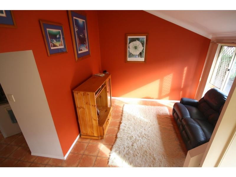 2/5 Ellen Street, Woody Point QLD 4019