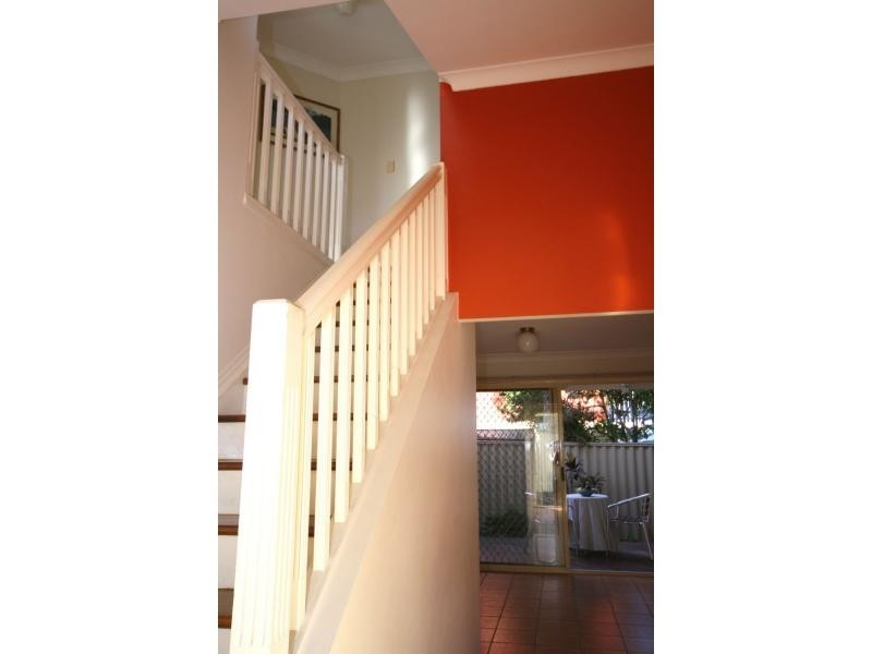 2/5 Ellen Street, Woody Point QLD 4019