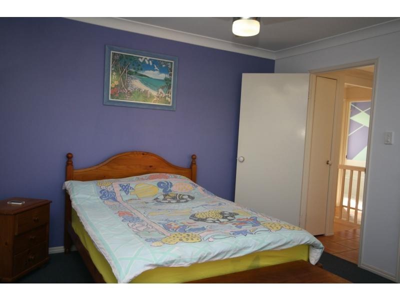 2/5 Ellen Street, Woody Point QLD 4019