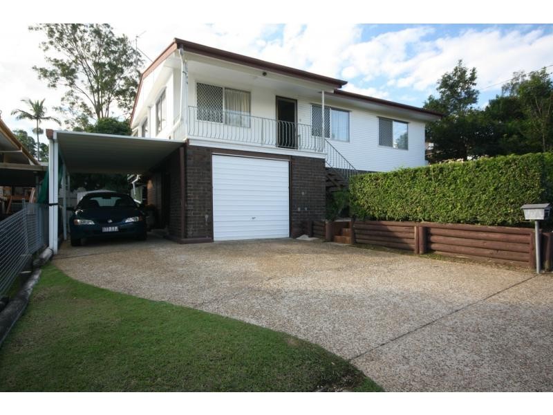 16 Burloo Crescent, Ferny Hills QLD 4055